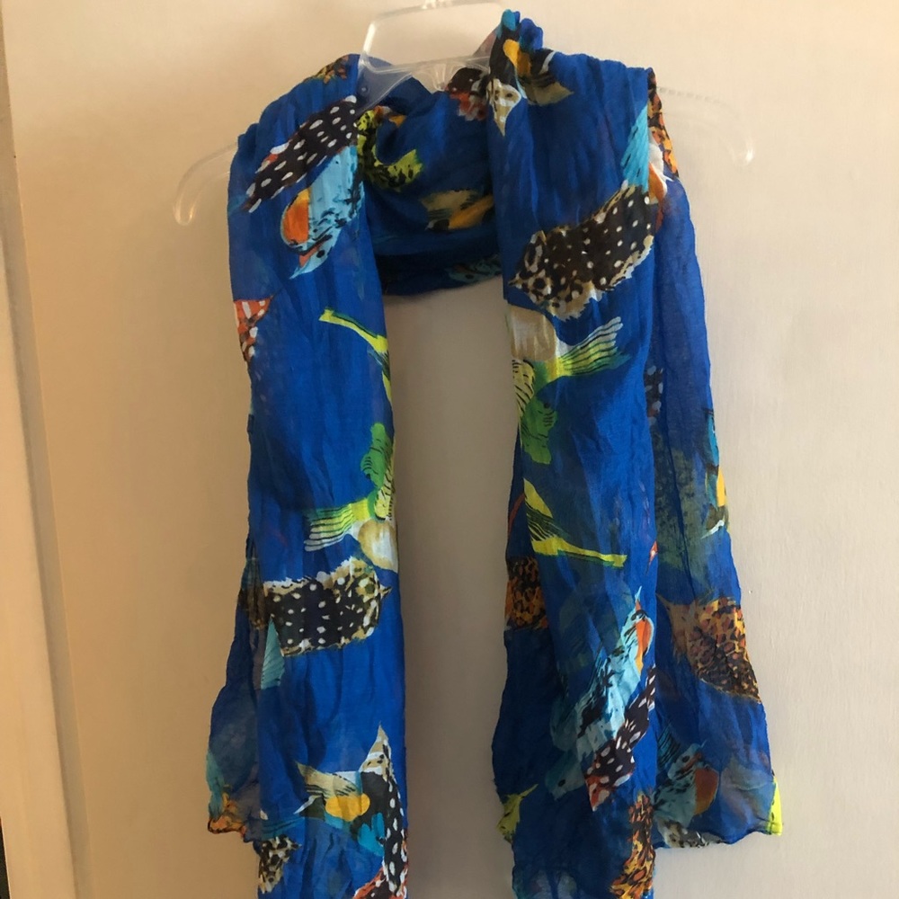 Blue bird scarf